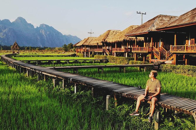 2-Day Vang Vieng Tour from Vientiane - The 8am departure and the road north