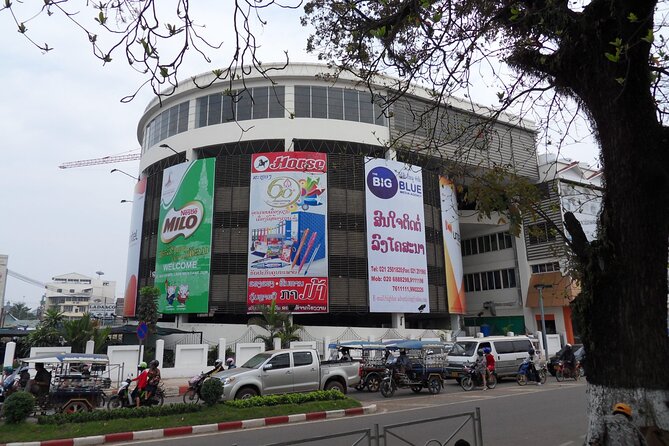 A Full Day in Laid-Back Vientiane - Patuxai, the Lao answer to the Arc de Triomphe