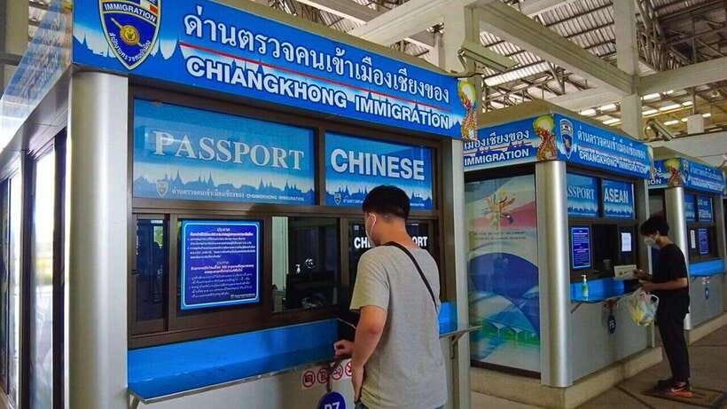 Chiang Rai: 2-Day Transfer to Luang Prabang by Slow Boat - Day two, back on the river by 9:00 AM