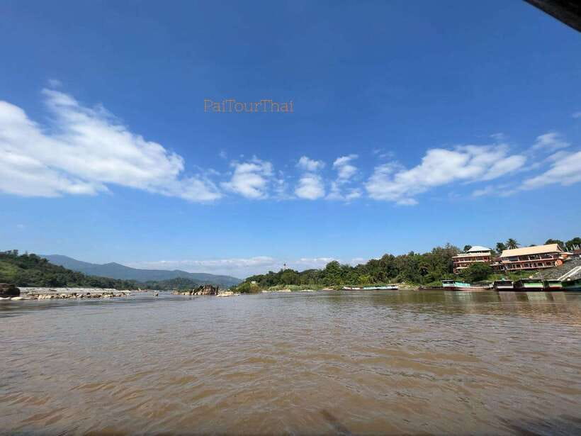 From Chiang Rai : 2 Day 1 Night Slow Boat to Luang Prabang - The second boat day toward Luang Prabang
