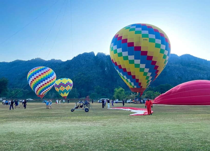 Hot Air Balloon in VangVieng pick up-drop off - The $176 question: when is this good value?