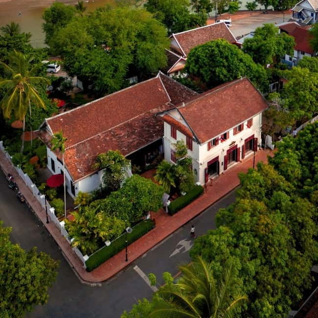 Luang Prabang: Audio-Guided City Tour in Electric Car - A quiet first look at Luang Prabang