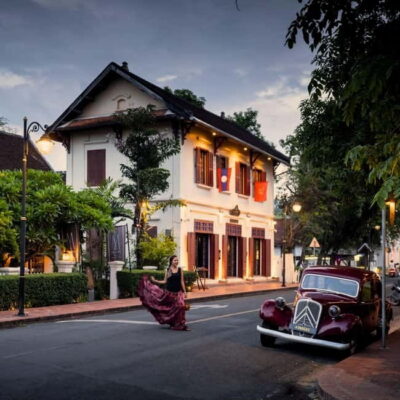 Audio-Guided City Tour in Electric Car