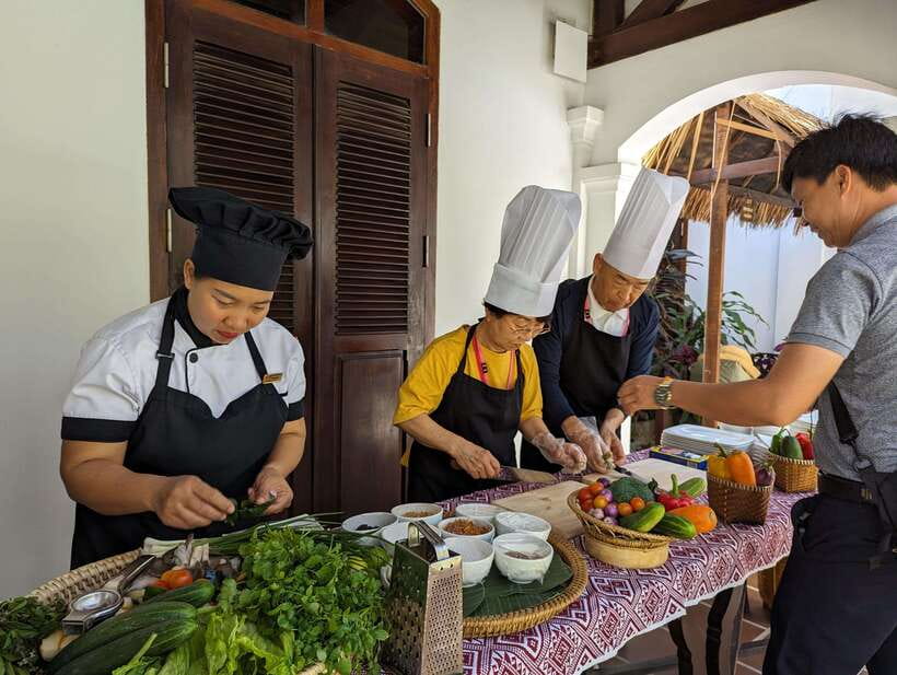 Luang Prabang: Cooking Class at the Former Royal Palace - The guides make the difference