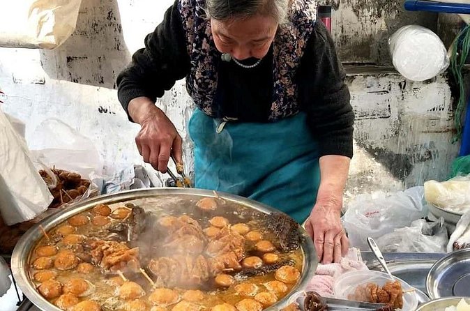 Luang Prabang Evening Food Tour by Tuk-Tuk - The guides shape the whole evening