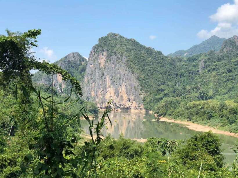 Luang Prabang: Kayak Tour to Pak Ou Caves - Timing, guides, and group size