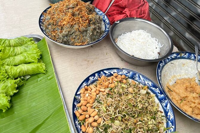 Luang Prabang Local Market and Morning Food Tour with Drinks - Starting at 7:00 am by local tuk-tuk