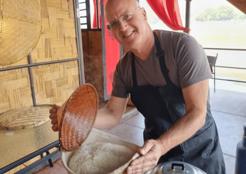 Luang Prabang: Mekong River Cooking Class with Hotel Pickup - The guide and language options
