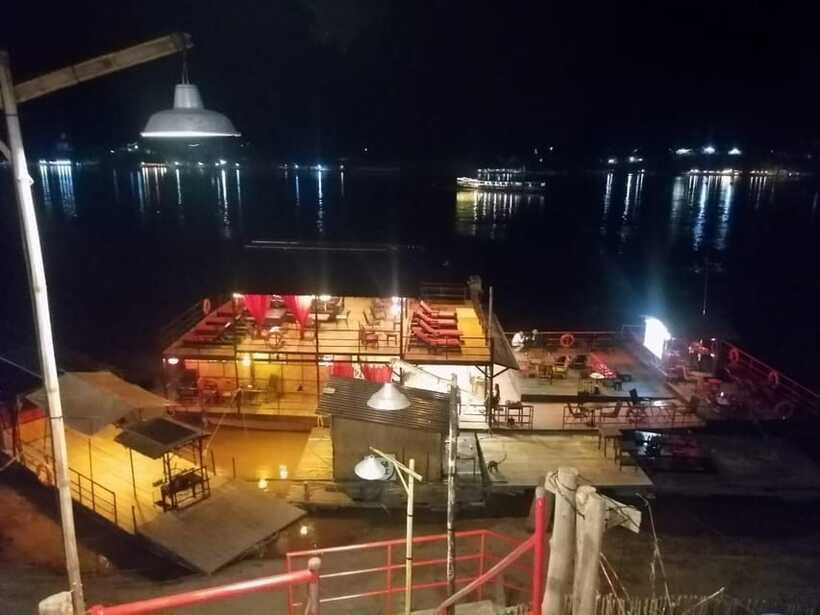 Luang Prabang: Mekong Sunset Cruise & Lao Tasting Dinner - Settling onto the two-level wooden boat