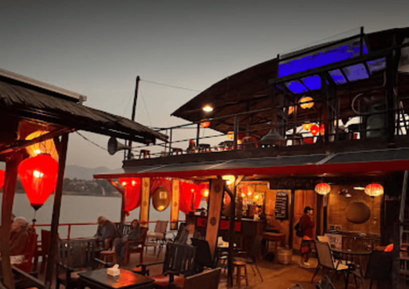 Luang Prabang: Mekong Sunset Cruise & Lao Tasting Dinner - Sunset views, river breeze, and the return under blankets