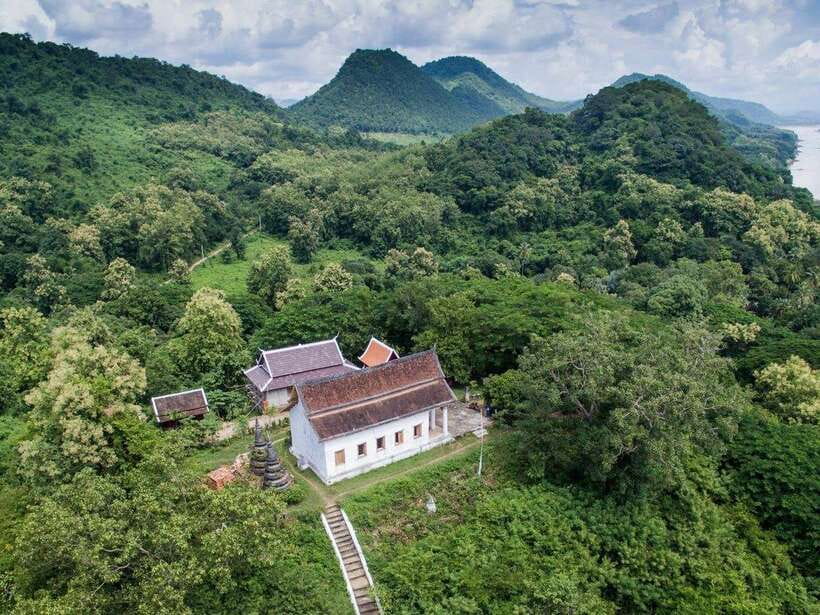 Luang Prabang: Pottery Workshop & Wat Chomphet cycling Tour - Leaving Luang Prabang by Bike and Ferry