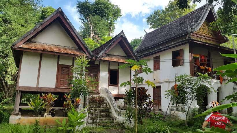 Luang Prabang: Pottery Workshop & Wat Chomphet cycling Tour - Returning to Luang Prabang by Bike
