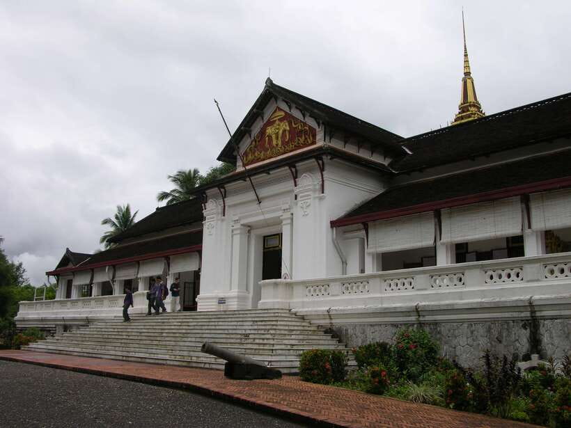 Luang Prabang: Private Must-See Sights and Mount Phousi Tour - Is $139 per person fair value?