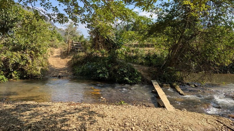 Luang Prabang to Nong Khiaw: River Cruise, Hike & Waterfall - Sop Keng village in 20 minutes