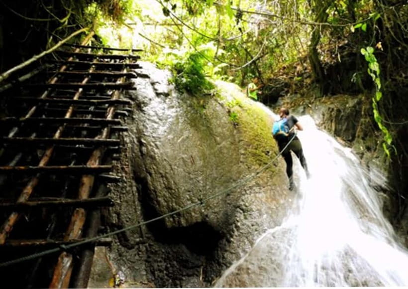 Nong Khiaw: 100 Waterfalls, Nam Ou & Khmu Village Day Tour - Why the 100 Waterfalls route is the main event