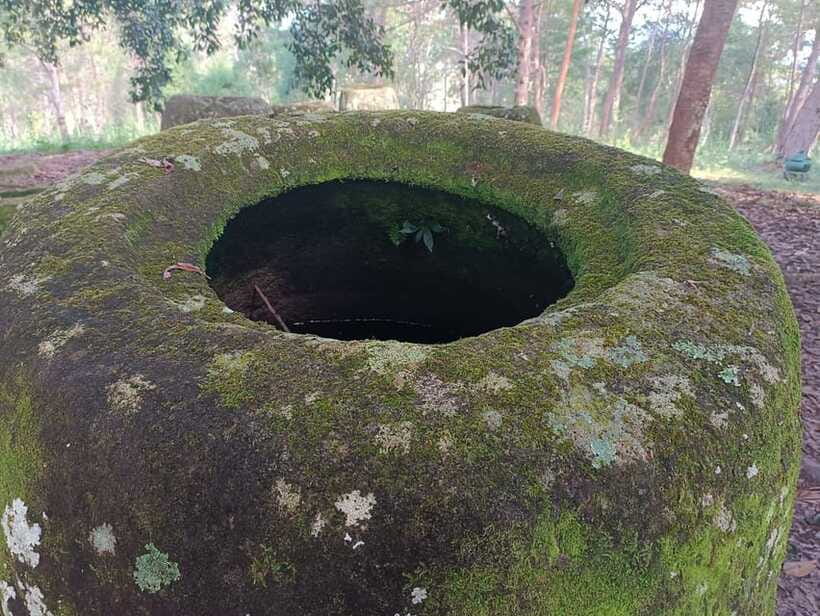 Plain of jars private tour - The return drive and Wat Hai Heen