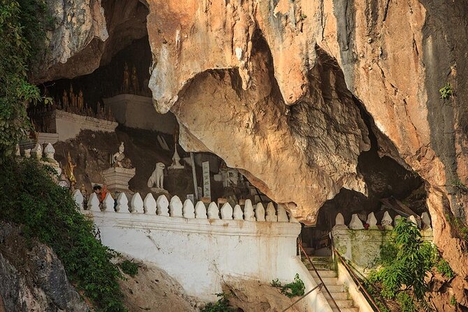 Private Tour: Pak Ou Cave and Kuang Si Waterfall Tour from Luang Prabang - How the private guides affect the day