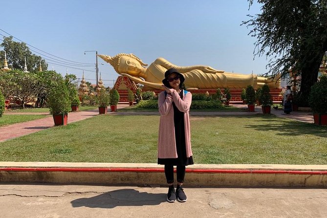 Private Tour: Vientiane City Tour Full Day with Buddha Park - Lao lunch before the afternoon excursion