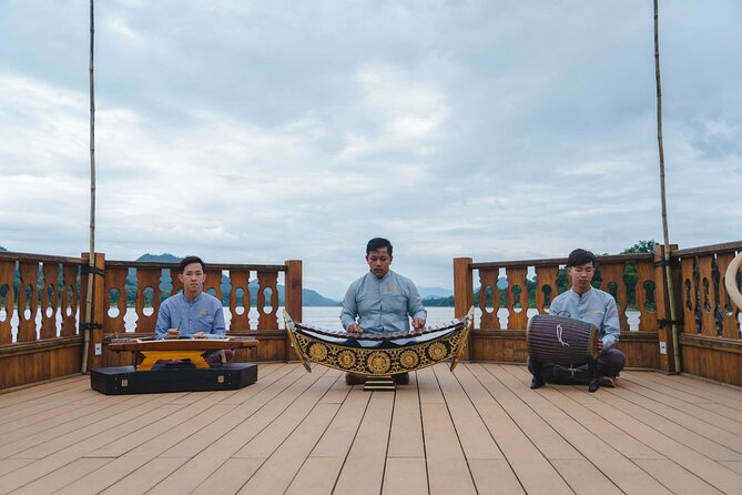 Sunset Cruise in Luang Prabang with Live Performance - Who will get the most from this cruise
