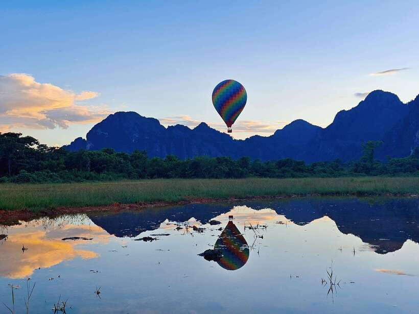 Vang Vieng: Hot Air Balloon and Go Kart Ride - A calm flight followed by a rougher ride