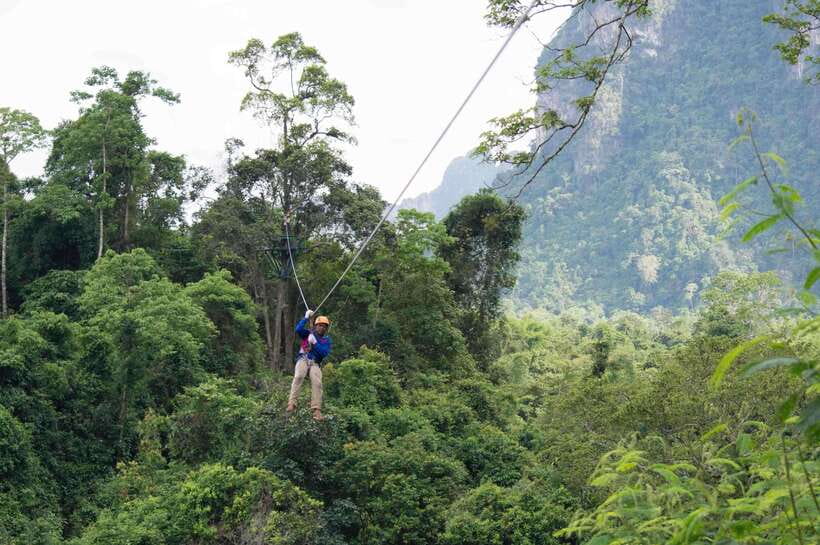 Vang Vieng: Nam Song River Kayak Tour - Local fishing and the value of slowing down