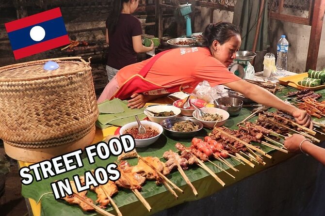 Vientiane Cuisine & Culture: The Hungry Tuk Tuk - Riding through Vientiane after dark
