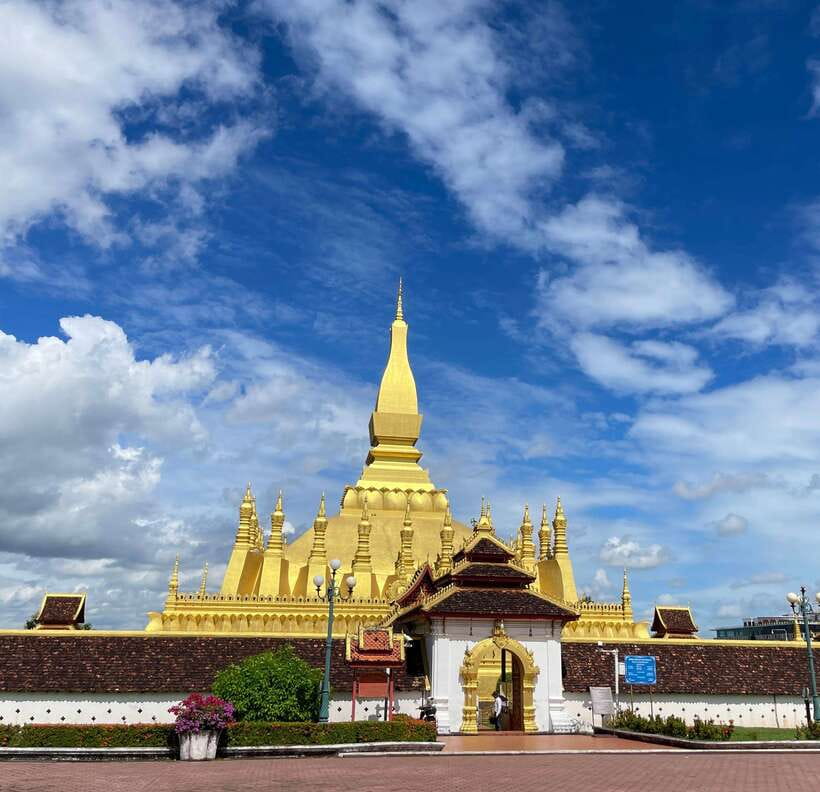Vientiane: Cultural Tour with Buddha Park and Patuxay - The lunch break is useful but not fully covered