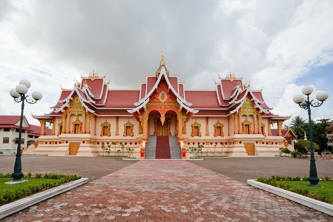 Vientiane Half-Day City Tour - That Luang and the golden spire