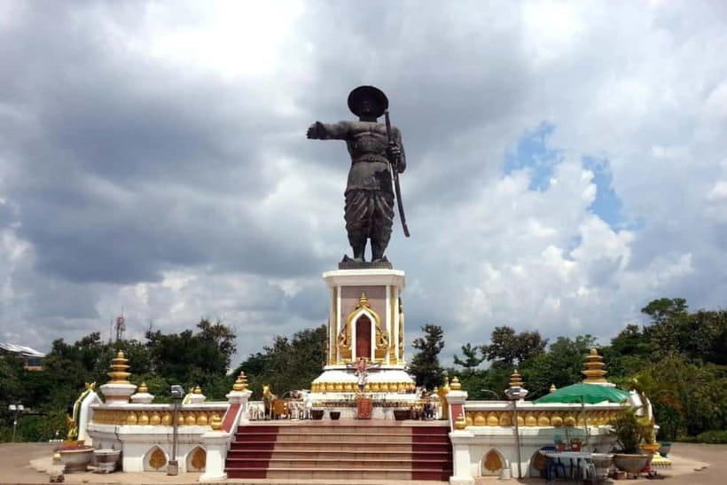 Vientiane: Half-Day City Tour - Morning or Afternoon - How the private vehicle affects the experience